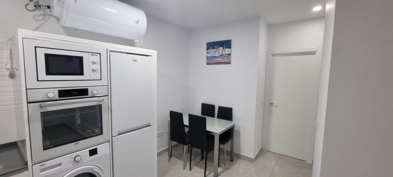Apartamentos La Playa Barbate Extérieur photo